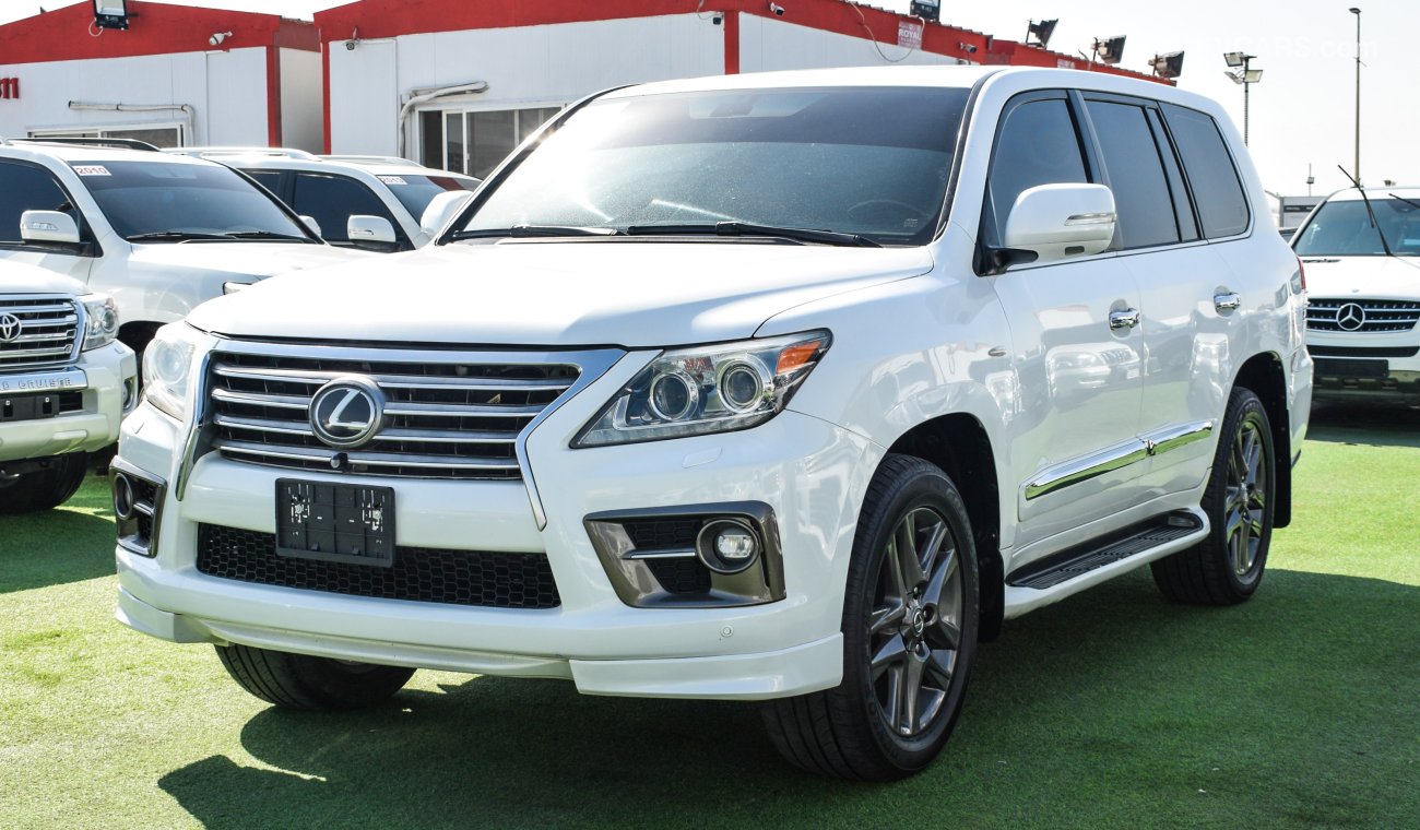 Lexus LX570 With 2015 Bodykit