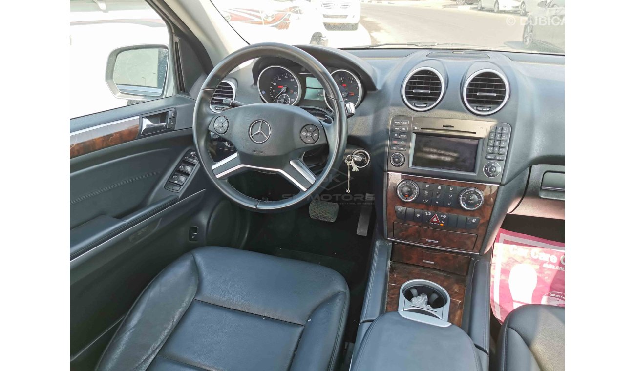 Mercedes-Benz ML 350 3.5L V6 Petrol, 19" Rims, DRL LED Headlights, Hill Climb Control, Leather Seats, Sunroof (LOT # 598)