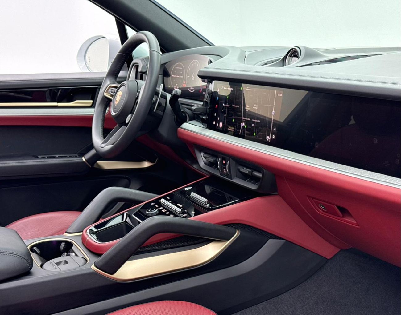 بورش كايان Base 2025 Porsche Cayenne, 2027 Porsche Warranty, Full Porsche Service History, Very Low Km, GCC