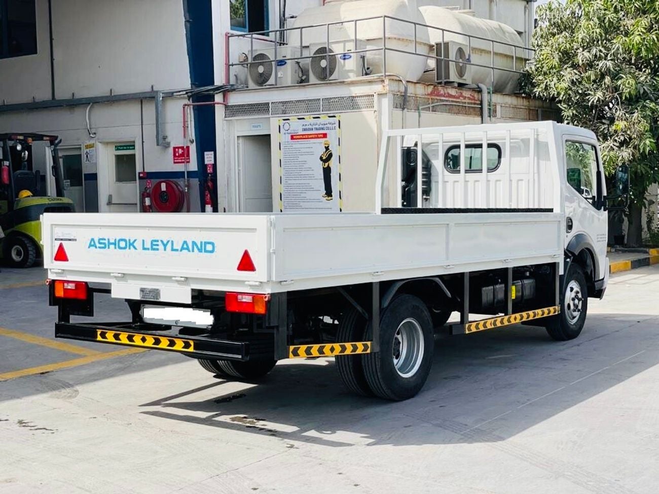 اشوك ليلاند بارتنر شاحنة أشوك ليلاند ZD30 LCV سعة 3 أطنان - جديدة تمامًا - متوفرة في دبي