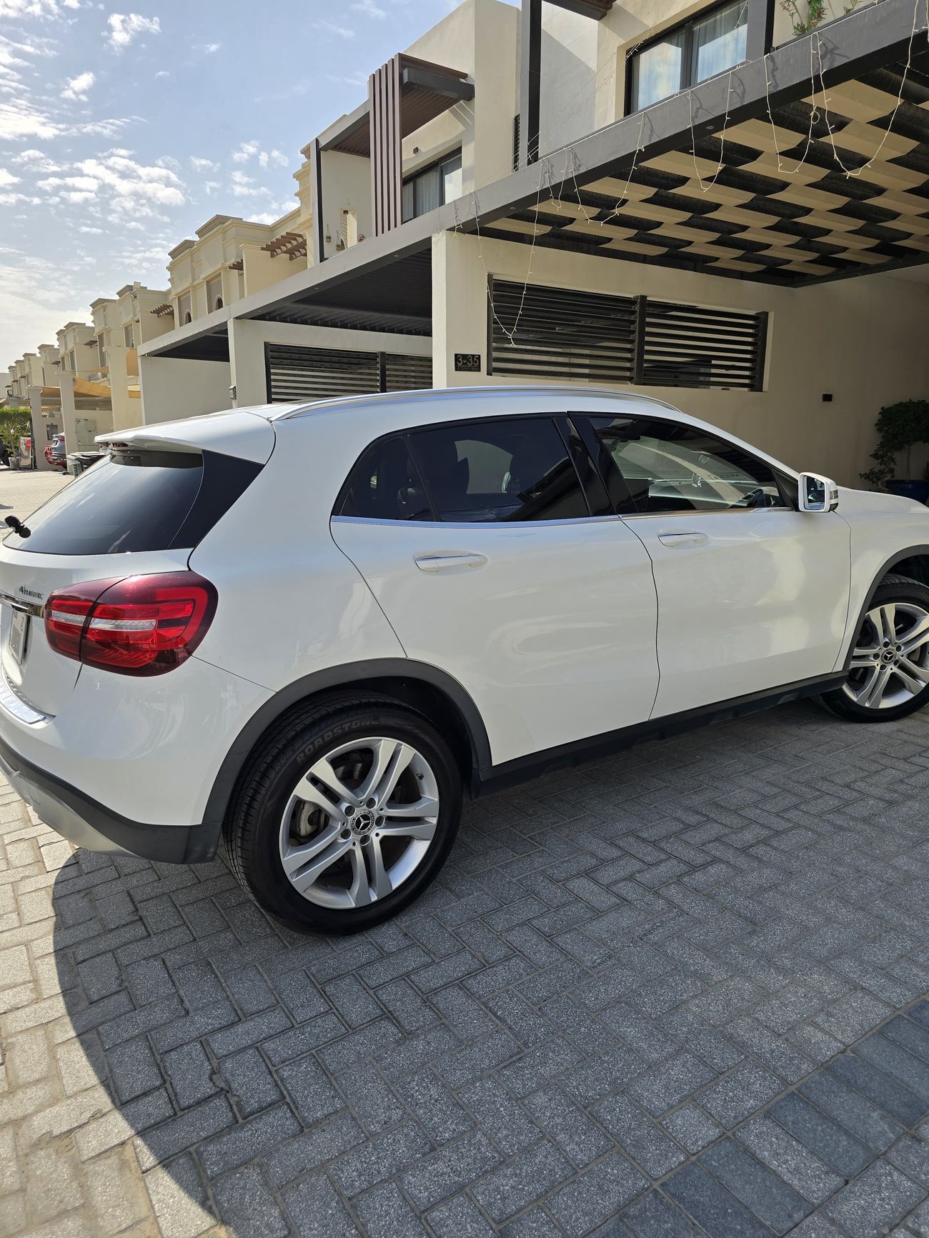 مرسيدس بنز GLA 250 4 Matic AWD