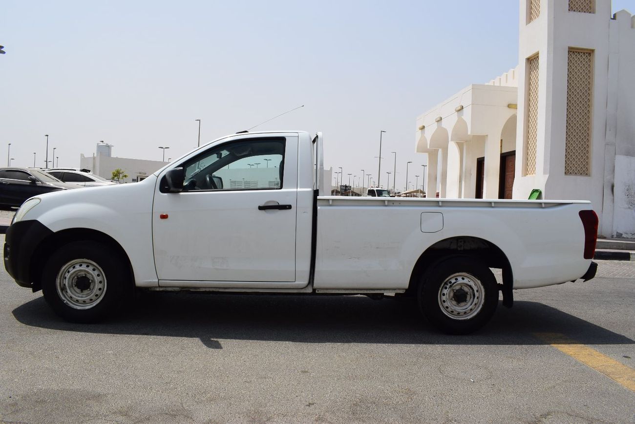 Isuzu D-MAX STD