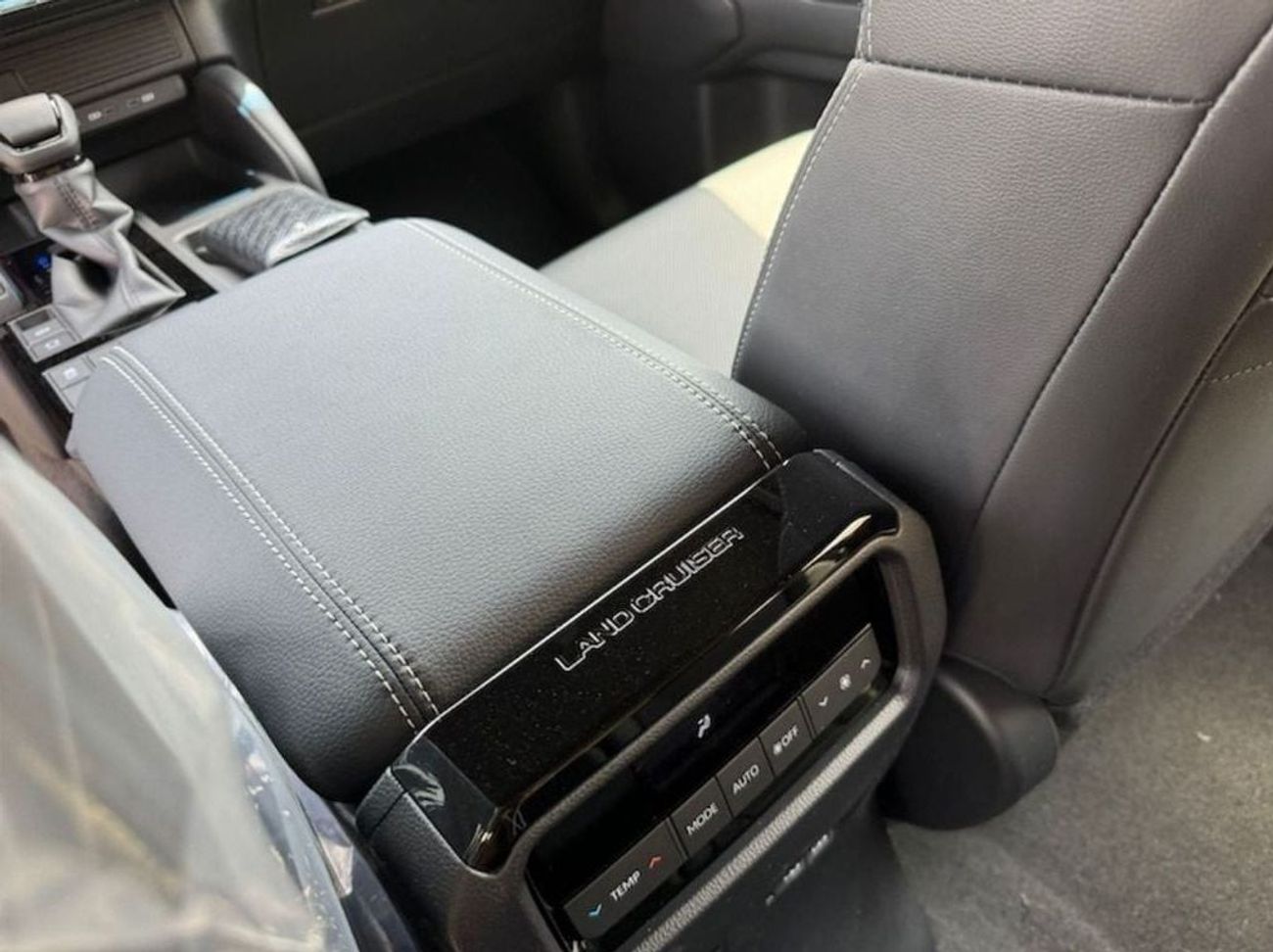 تويوتا برادو TOYOTA PRADO 250 TXL 2.7P AT LIMITED 2025