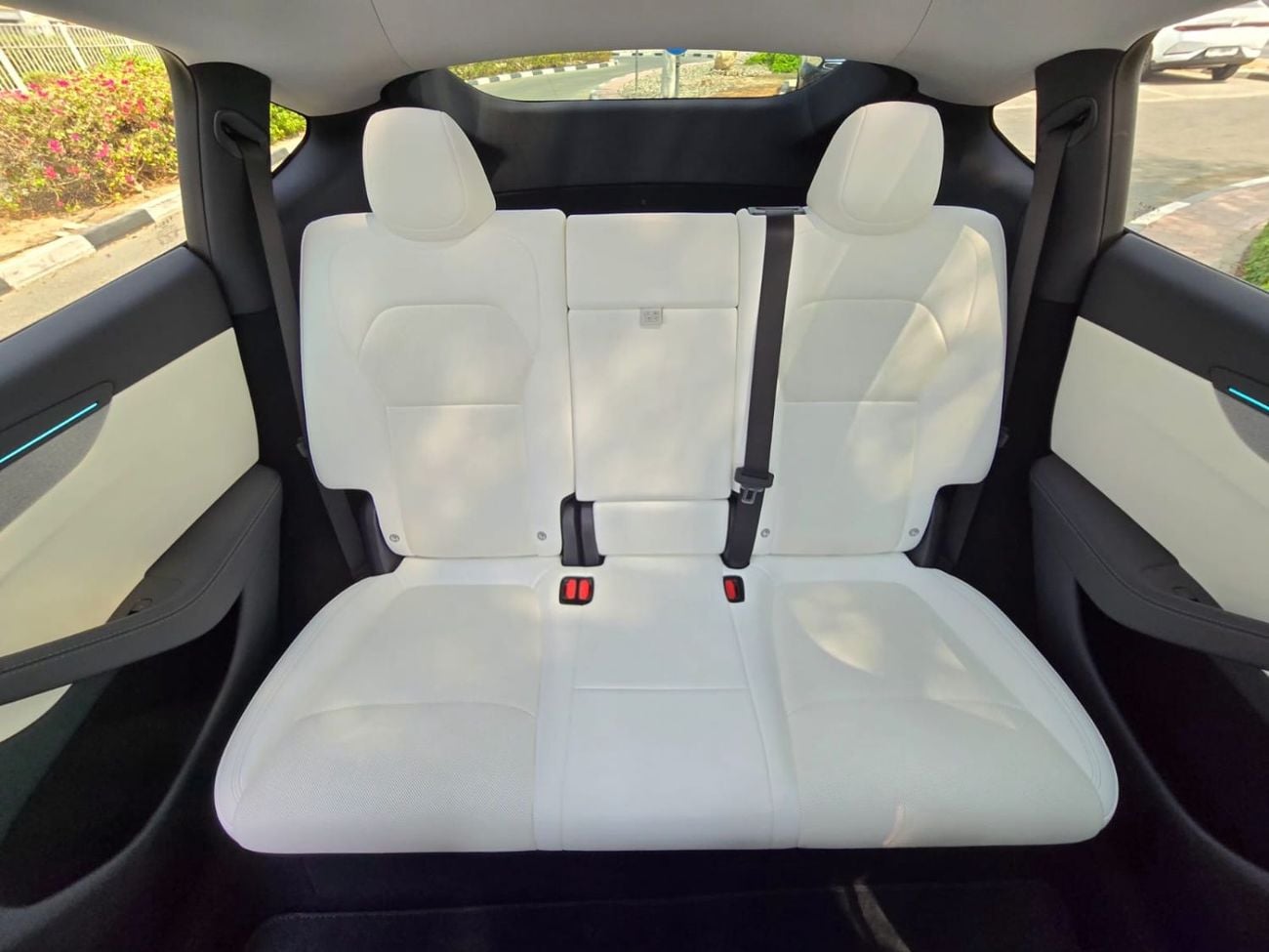 Tesla Model Y LONG RANGE 2026 GCC WITH 8 YEARS TESLA AGENCY WARRANTY IN BRAND NEW CONDITION