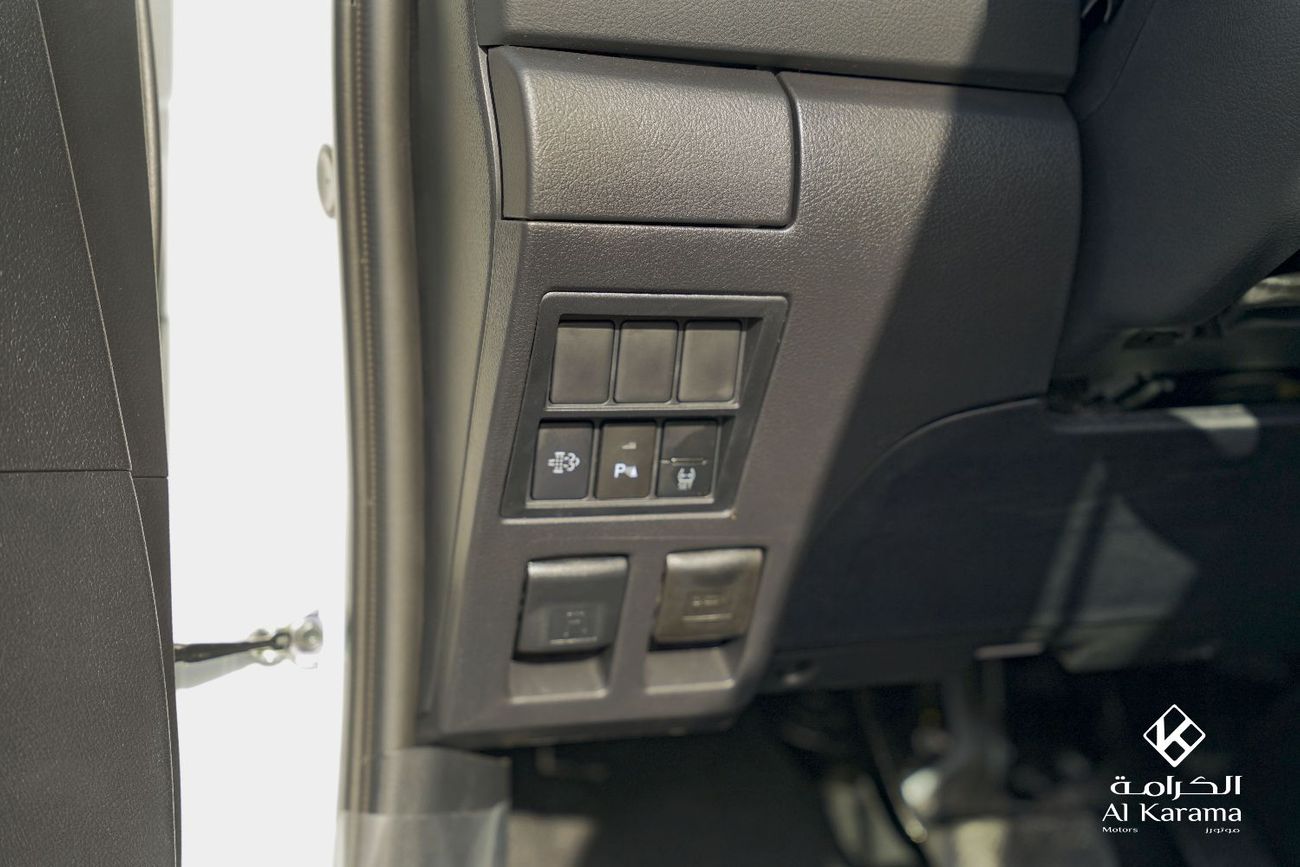 Toyota Fortuner 2.4L GX 4WD DIESEL Engine | 17' Alloy Wheels | 8" DISPLAY AUDIO | Rear Camera | GCC Specs