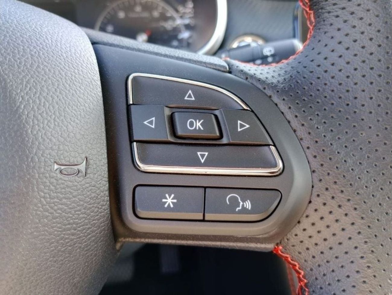 MG ZS Comfort 2025  1.5L  FWD  Petrol  SUV  silver color