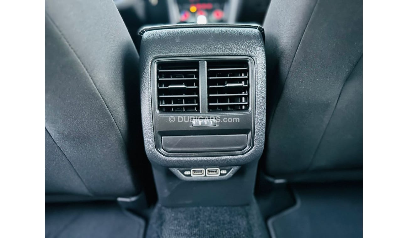 Volkswagen Passat Comfortline 950 PM || PASSAT 2.5L || AVAILABLE 0% DP || GCC || APPLE CAR PLAY