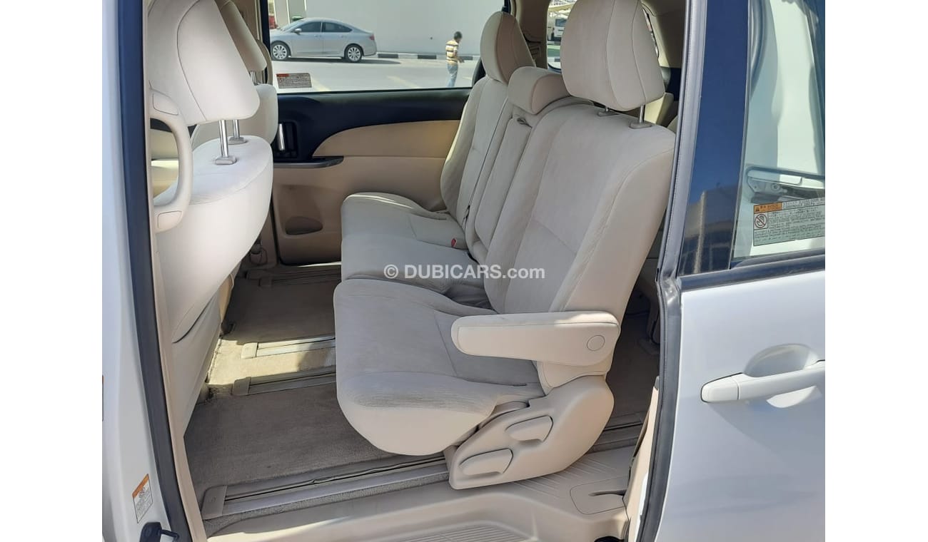 Toyota Previa Toyota  previa 2017 g cc full automatic accident