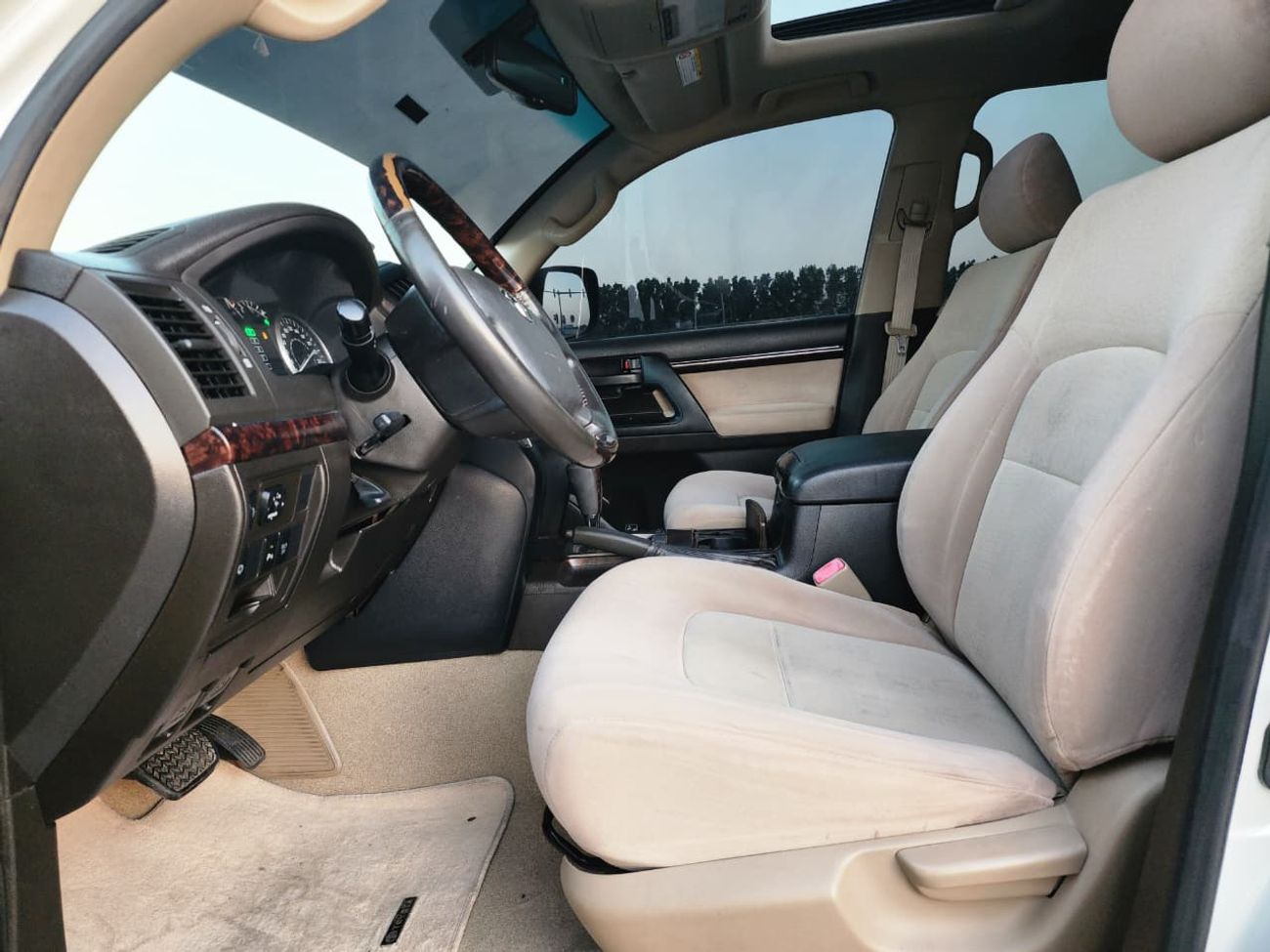 Toyota Land Cruiser GXR V6