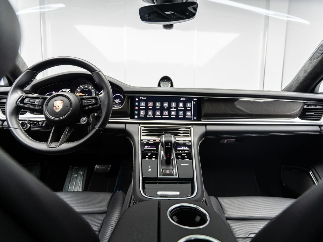 Porsche Panamera 4S E- HYBRID BUY NOW, PAY 2027 | THE BLACKLINE STANDARD | 1 Year Blackline Warranty, GCC, Low KMs, High Spec