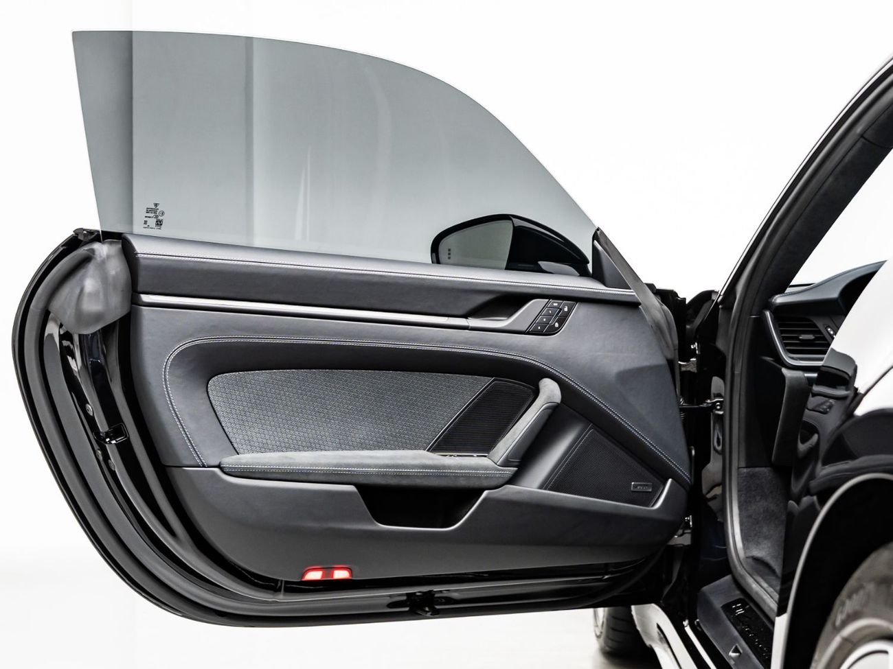 بورش 911 2026 Porsche 911 Carrera 4 GTS, 2030 Porsche Warranty, Very Low KMs, GCC