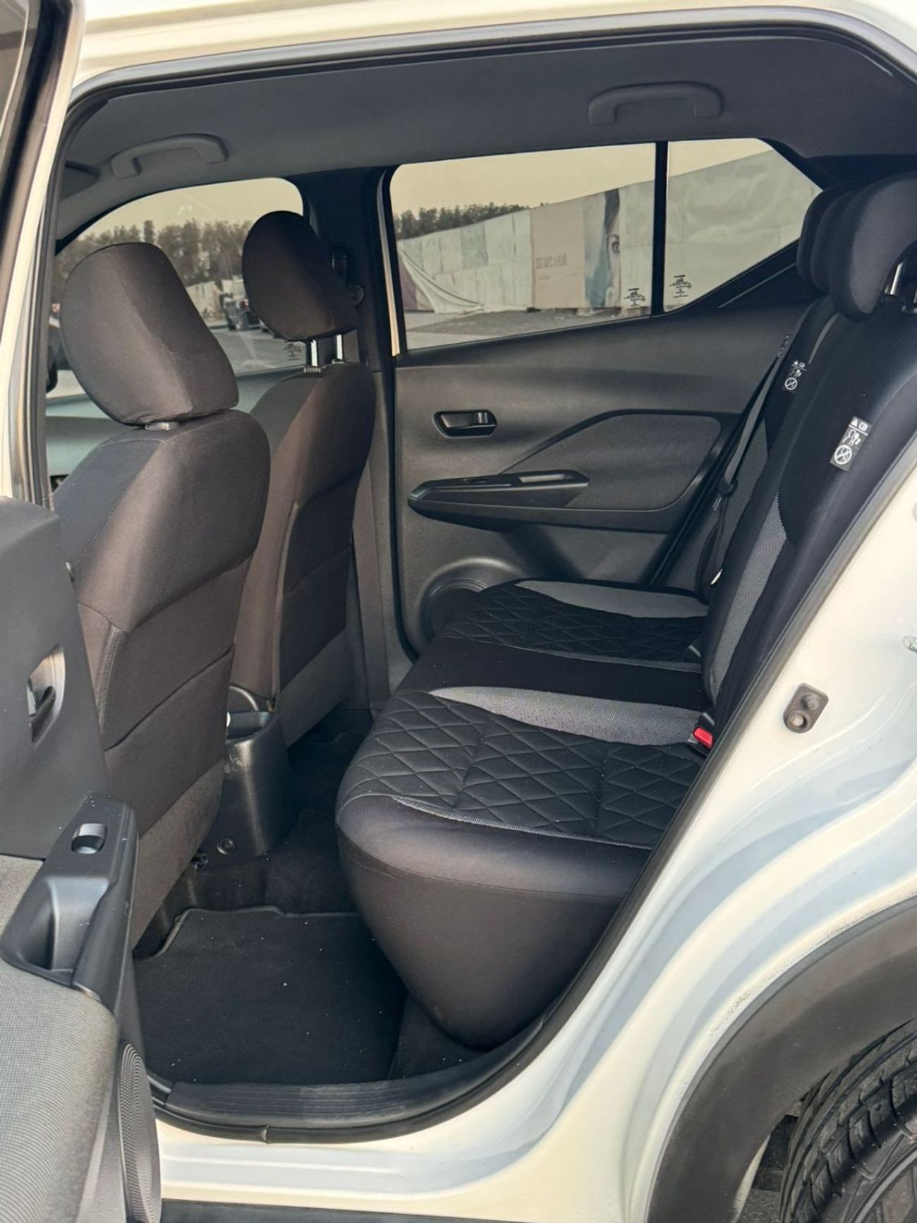 Nissan Kicks SV 1.6L good condition inside &out