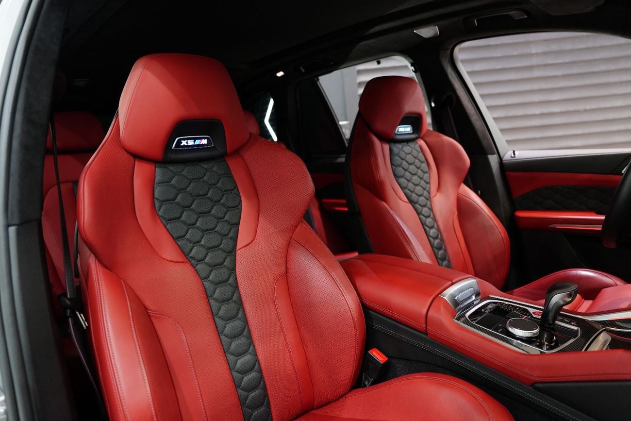 بي أم دبليو X5 M Competition, Shadowline Package, Carbon Interior, Latest Facelift, Dealer Warr + Serv!!
