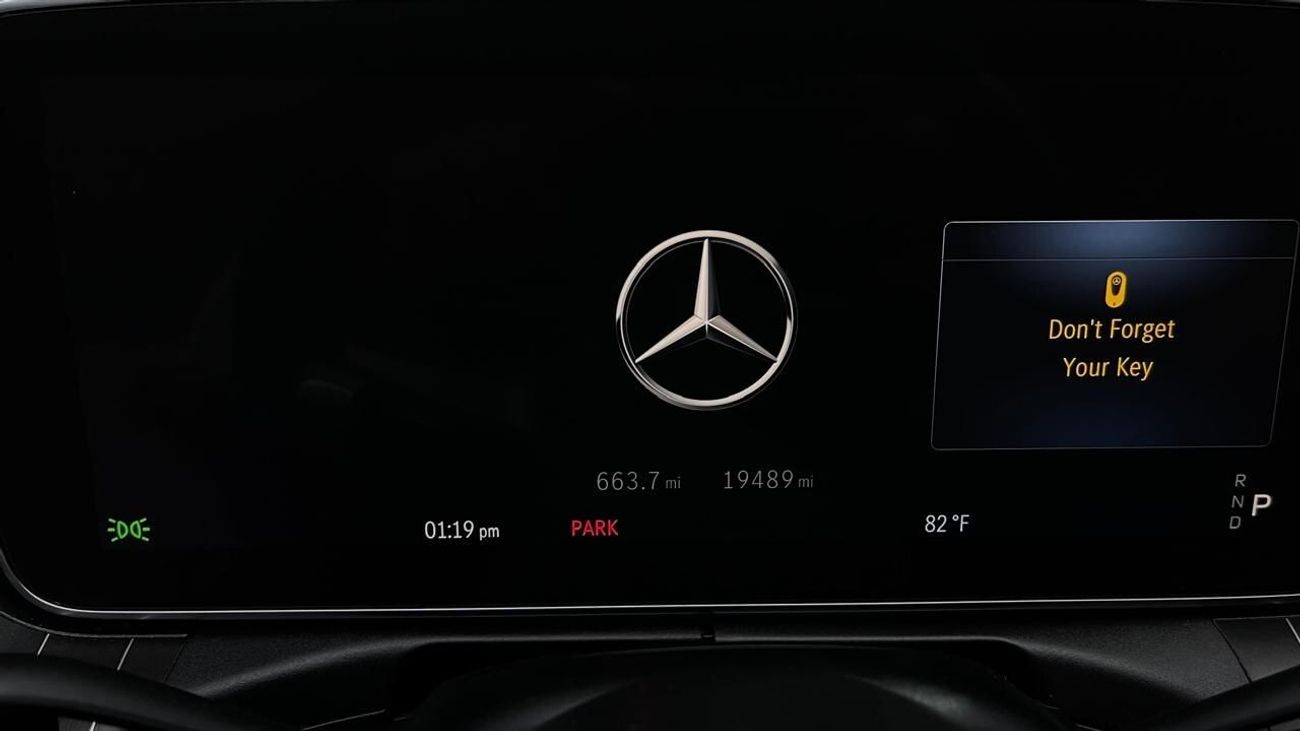 Mercedes-Benz C 300 Buy & Get one-year registration and insurance free