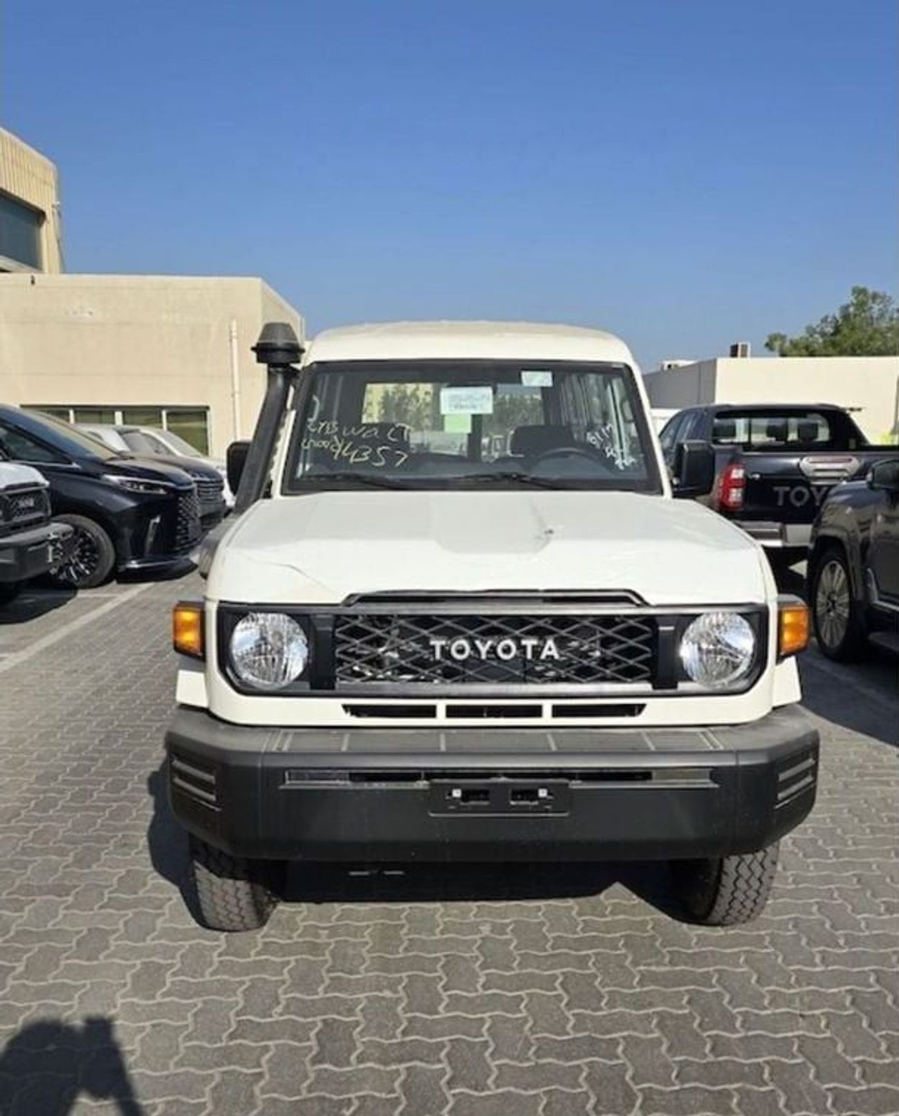 تويوتا لاند كروزر 70 TOYOTA LAND CRUISER LC78 4.2D MT 2024