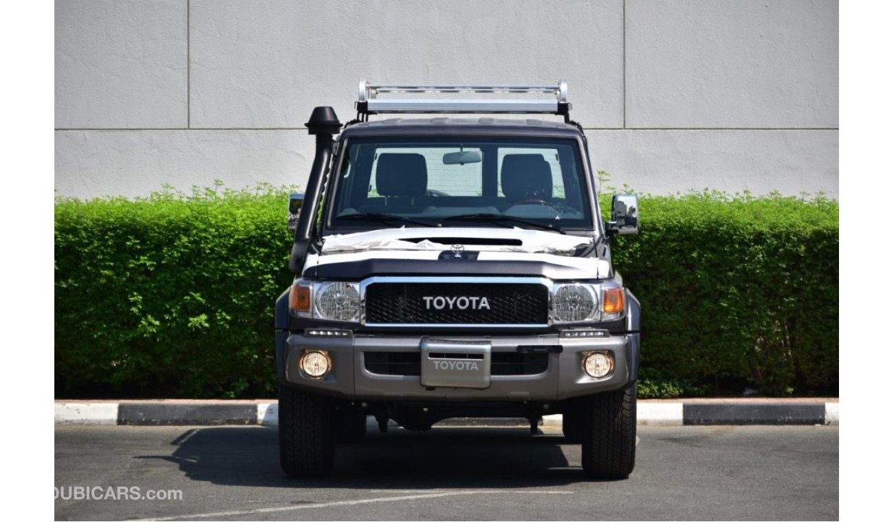 Toyota Land Cruiser Hard Top 76  Limited 4.5L V8  Diesel MT