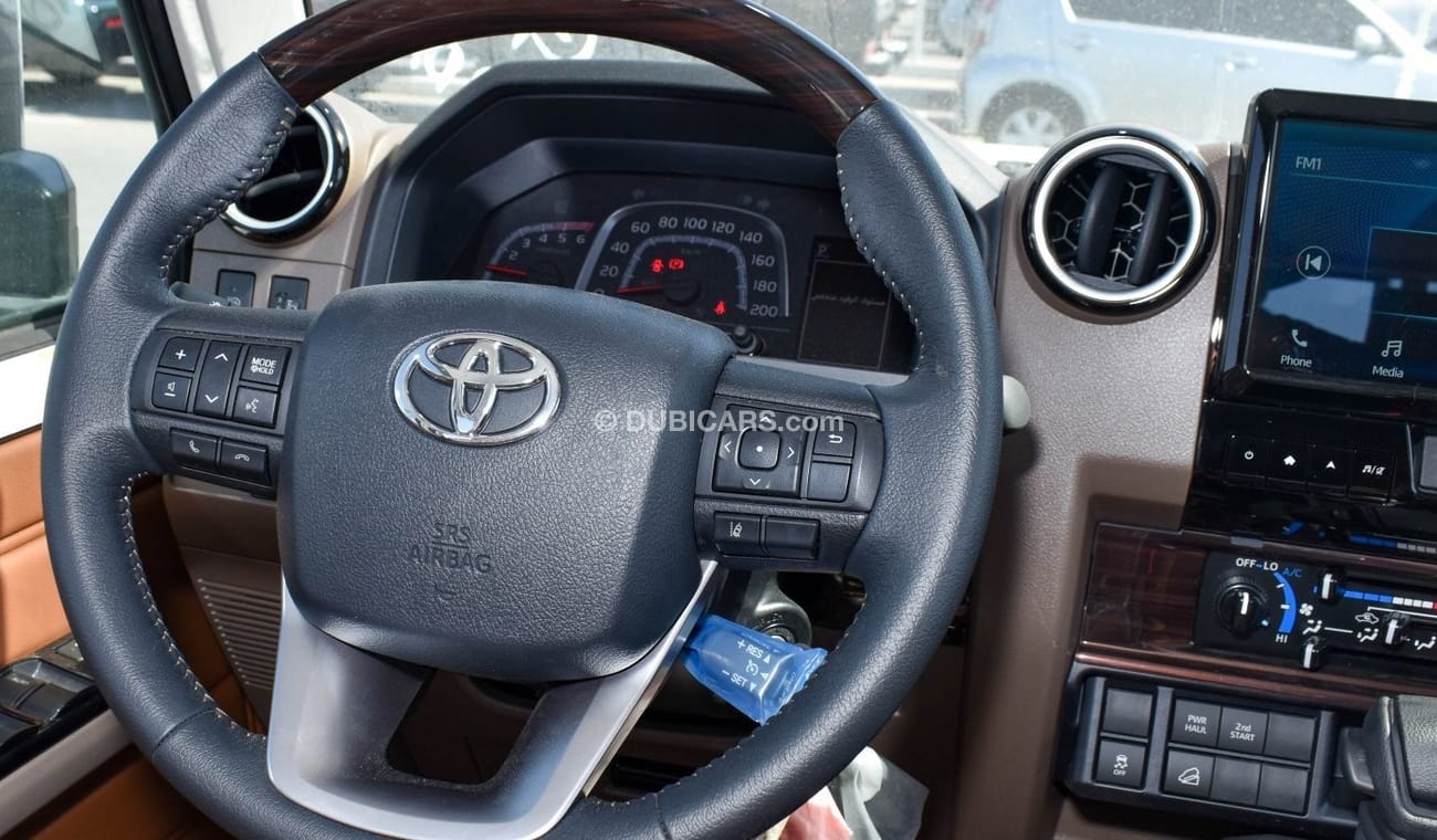 Toyota Land Cruiser Pick Up LC 79 DOUBLE CABIN - DIESEL 2.8L TURBO 2024 GREY