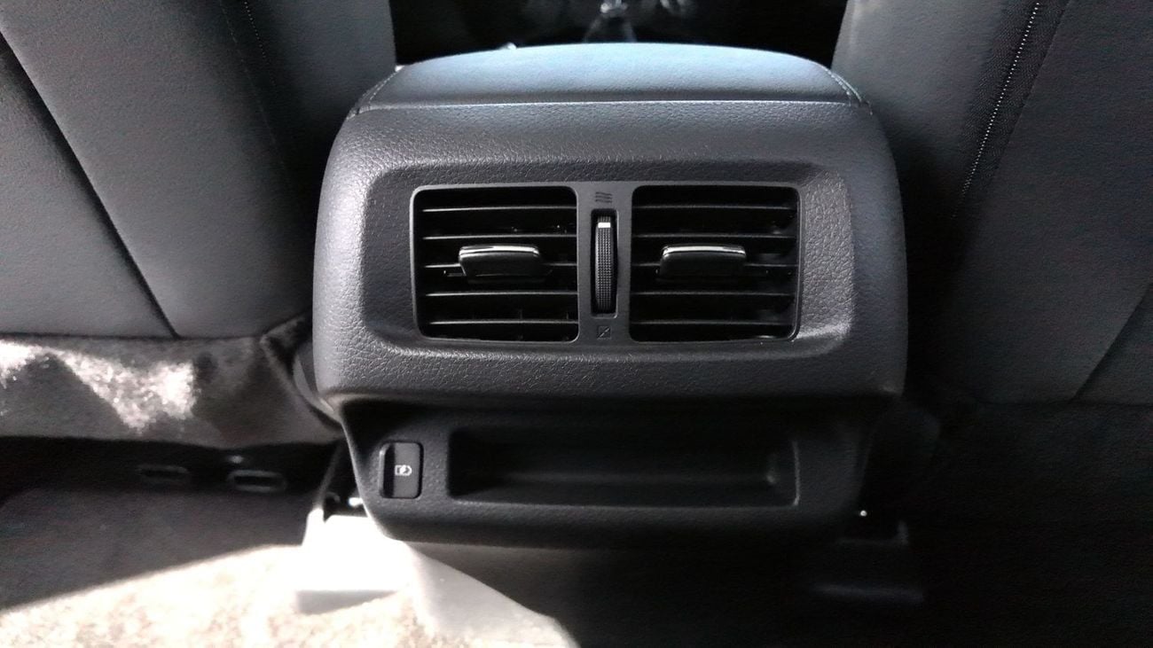 Nissan Navara  2025 Nissan Navara | 2.5L Petrol | 160 HP | Manual | 4x4 | GCC Specs