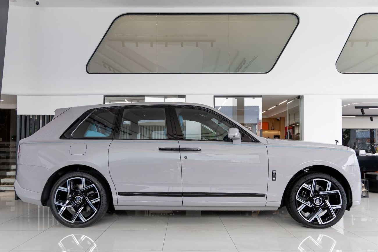 Rolls Royce Cullinan ROLLS ROYCE CULLINAN | BLACK BADGE | BESPOKE PREMIUM AUDIO  | DUALITY SEATS | European Specs | 2026