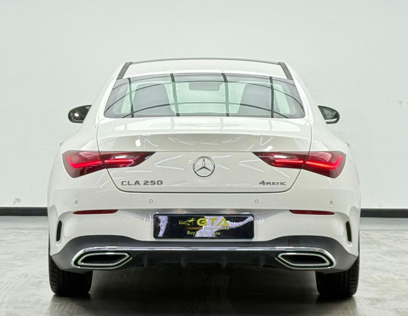 مرسيدس بنز CLA 250 4MATIC 2024 Mercedes-Benz CLA250 AMG, 2029 Mercedes Warranty + Service Pack, Very Low Km, GCC