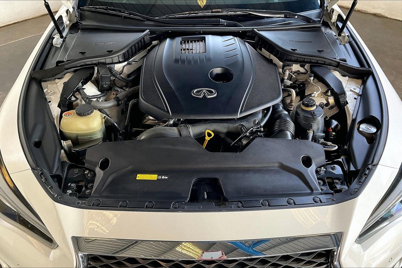 Infiniti Q50 Luxe