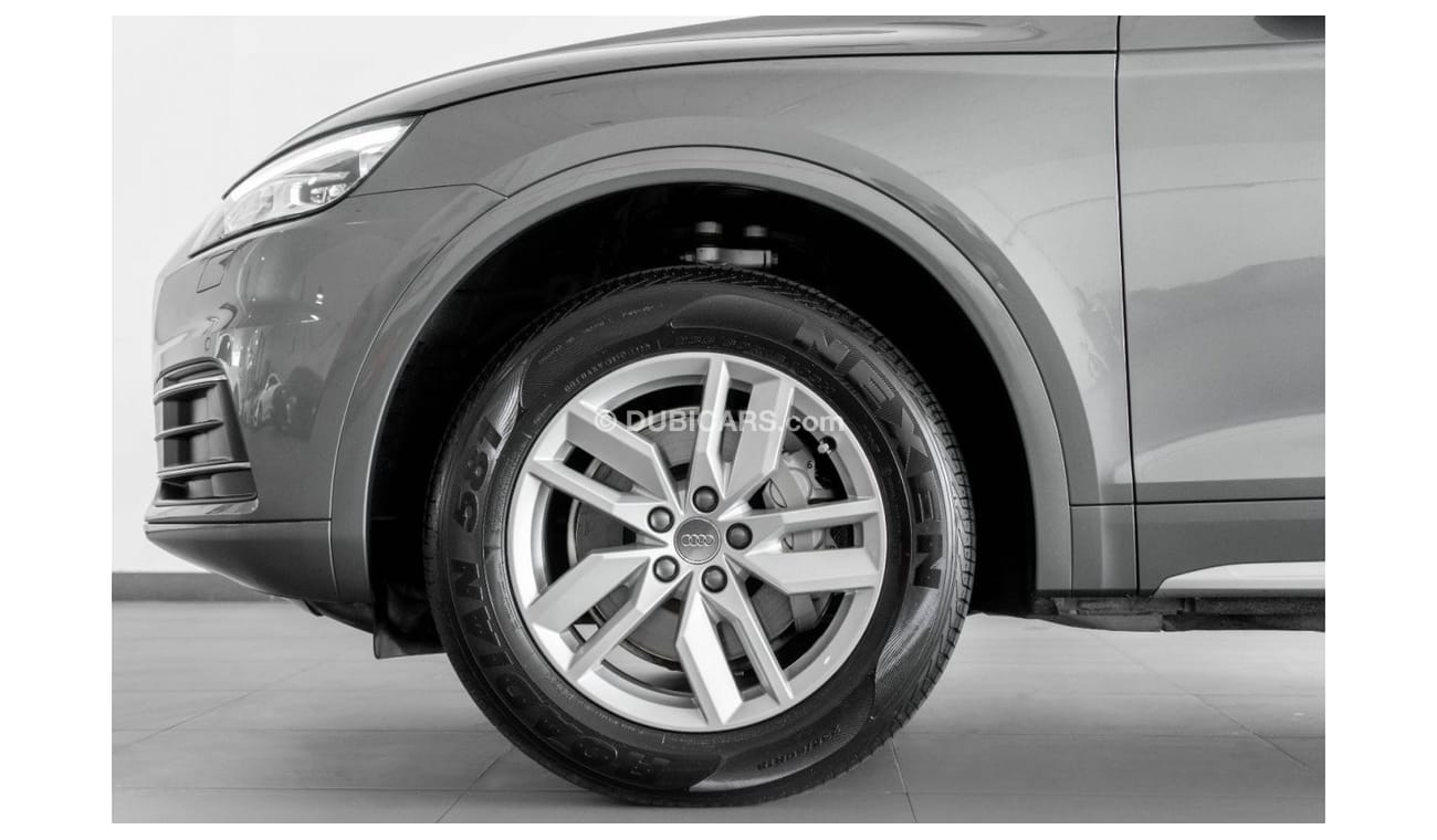 Audi Q5 45 TFSI Quattro Basic 2020 Audi Q5 / Full Audi Service History