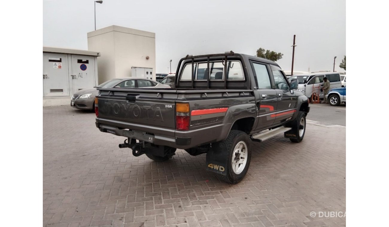 تويوتا هيلوكس TOYOTA HILUX PICK UP RIGHT HAND DRIVE (PM1554)