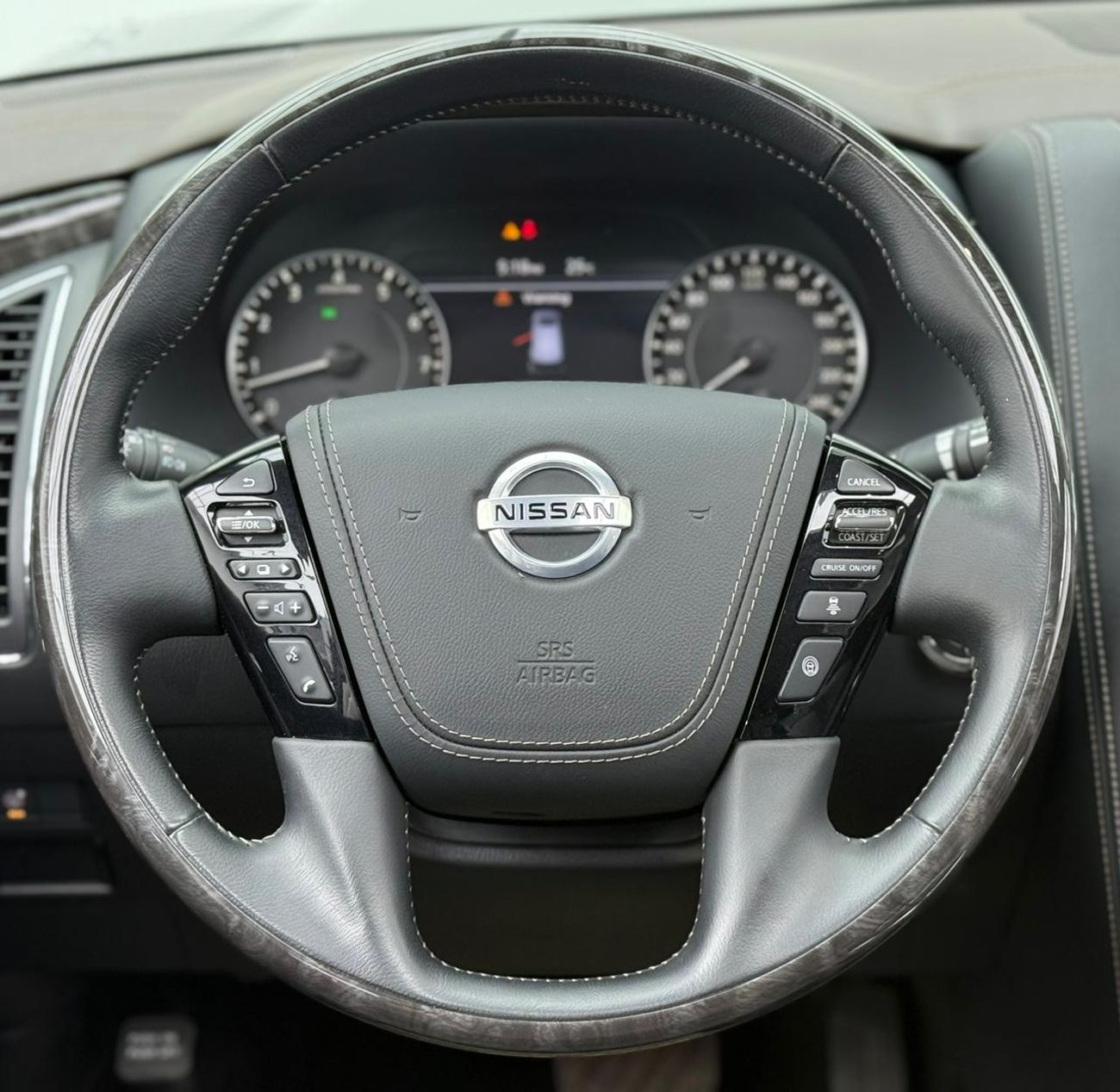 Nissan Patrol LE Platinum 5.6L 2021 Nissan Patrol LE Platinum V8, Warranty, Full Nissan Service History, Low Km, F