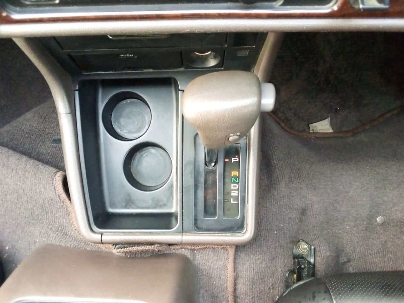 Toyota Hiace TOYOTA HIACE VAN RIGHT HAND DRIVE(PM31184)