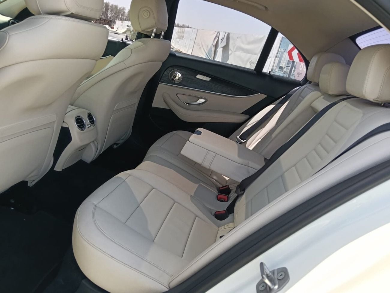 Mercedes Benz E400 STD Full Option