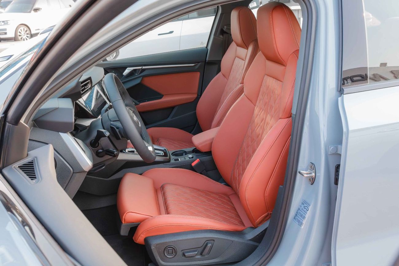 Audi A3 Audi A3 1.5T 35 TFSI S-Tronic Sedan 2025 (Nardo Grey)