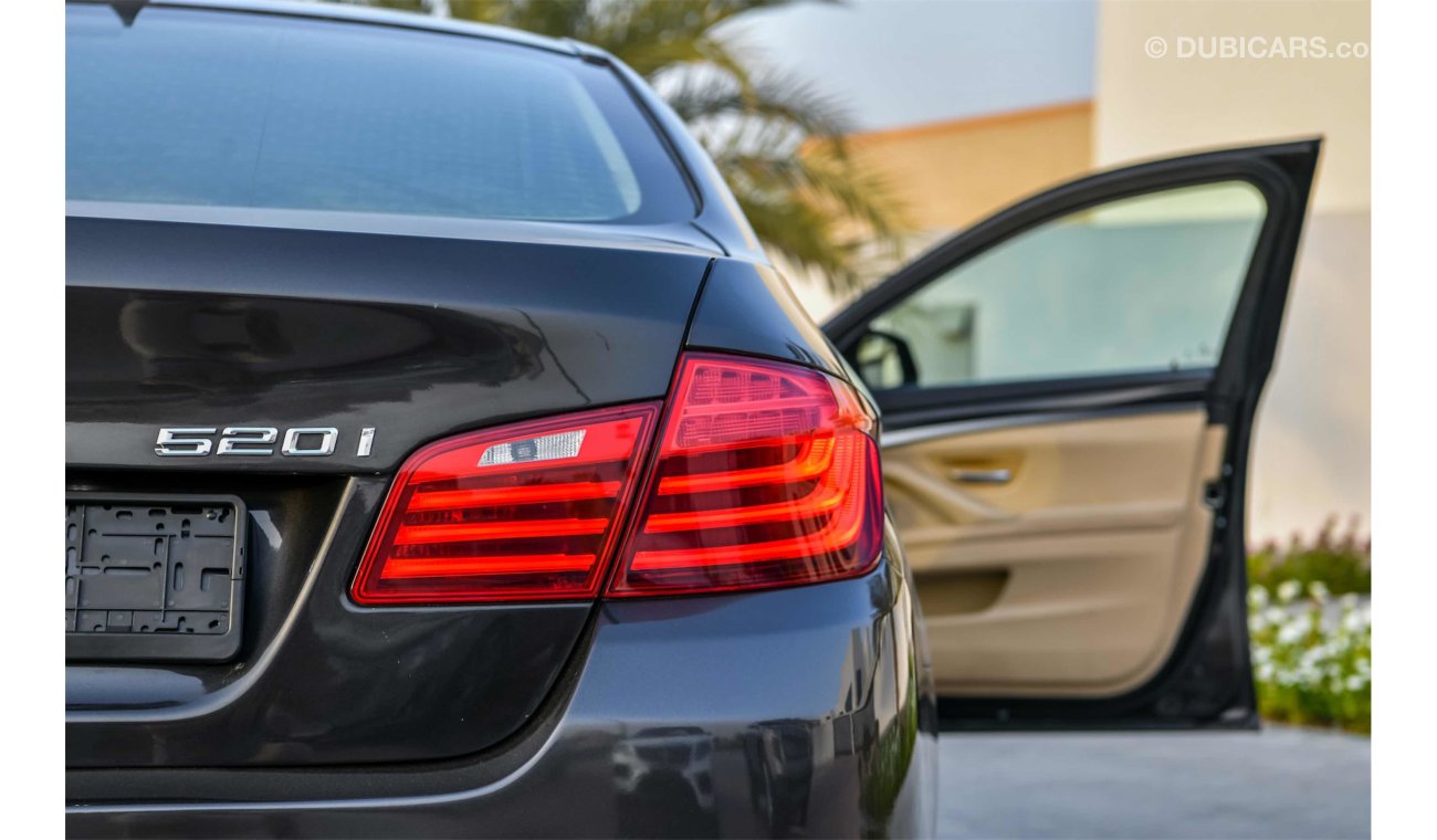 بي أم دبليو 520 i Twin Turbo Luxury - Under Warranty! - AED 1,547 P.M - 0% D.P