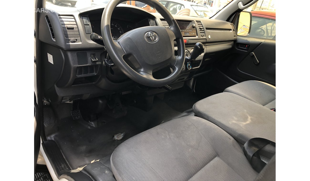 تويوتا هاياس Toyota Hiace van,Model:2015. Free of accident