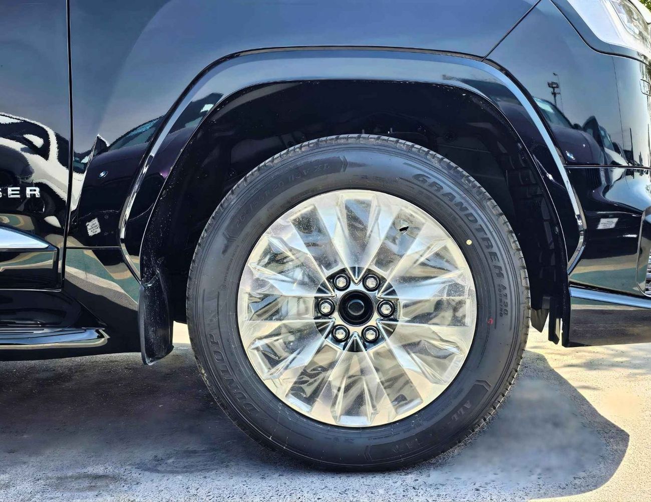 تويوتا لاند كروزر VXR-Z TWIN TURBO / 3.5L PETROL V6 4WD / RADAR / 12.3" DVD+JBL / HEADUP DISPLAY (CODE#LCVXRZOM)