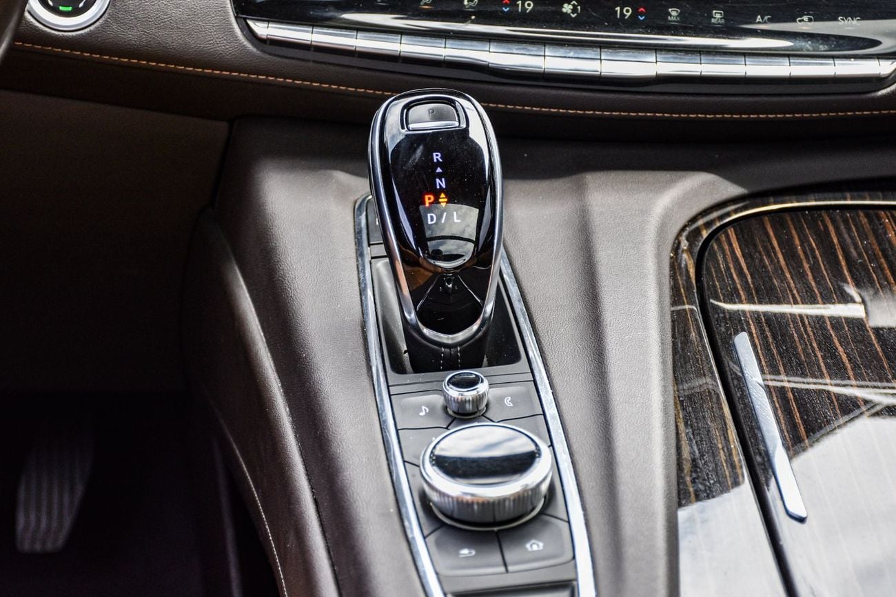 كاديلاك إسكالاد Sport Platinum 6.2L 4WD