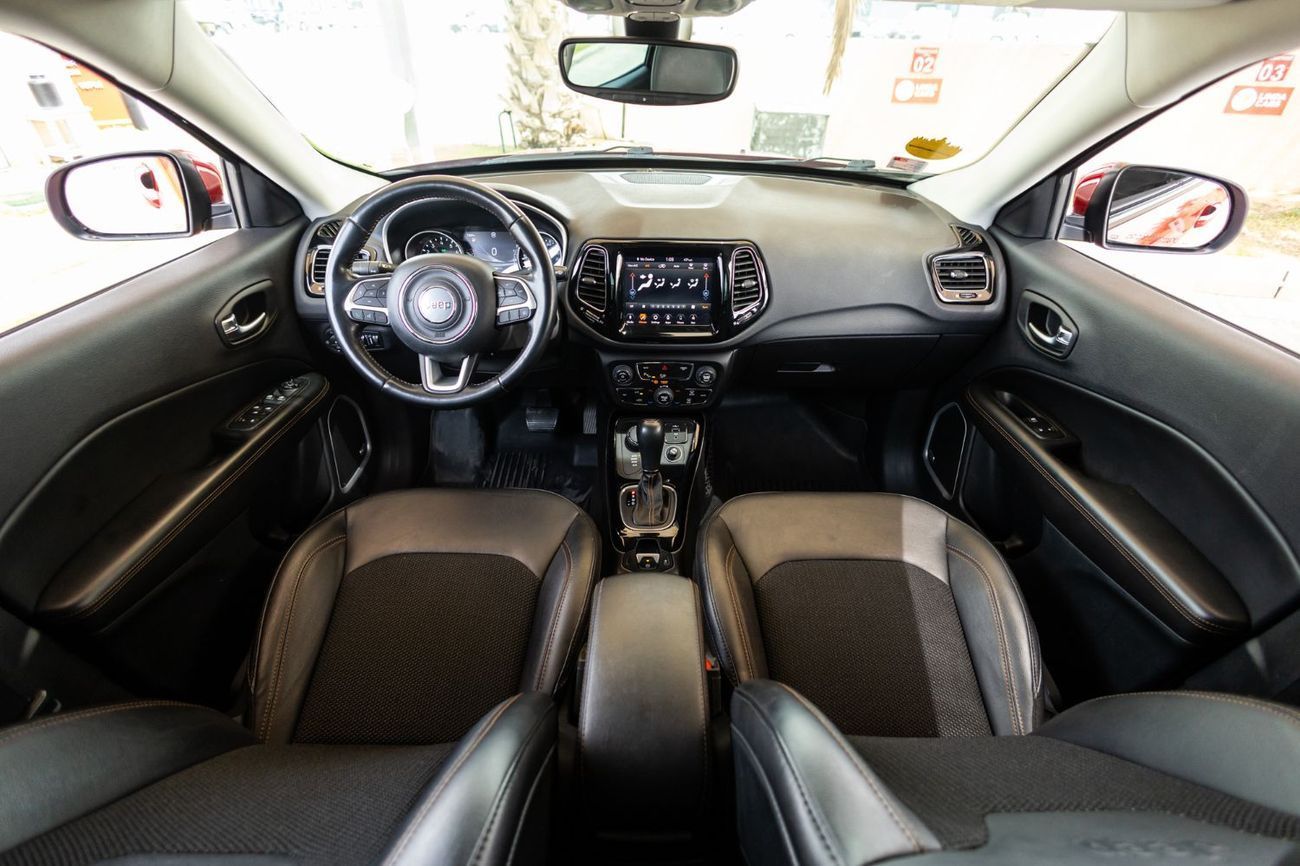 جيب كومباس Limited 2.4L (172 HP)