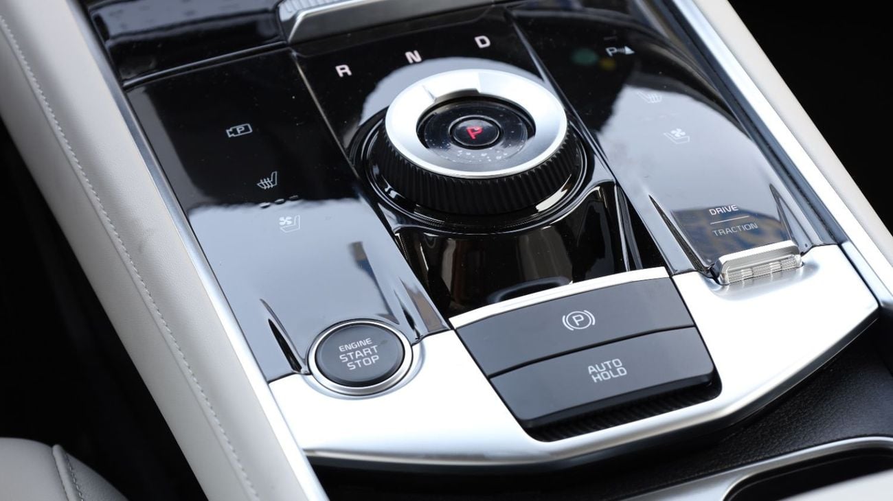 كيا سبورتيج 2.0L HEV Flagship 2022 Model