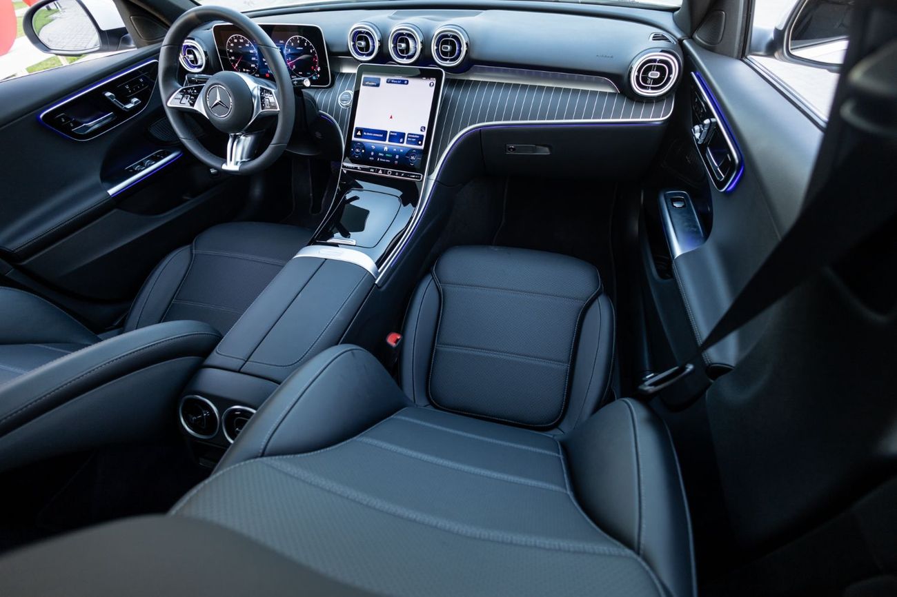 Mercedes-Benz C 200 Premium 2.0L