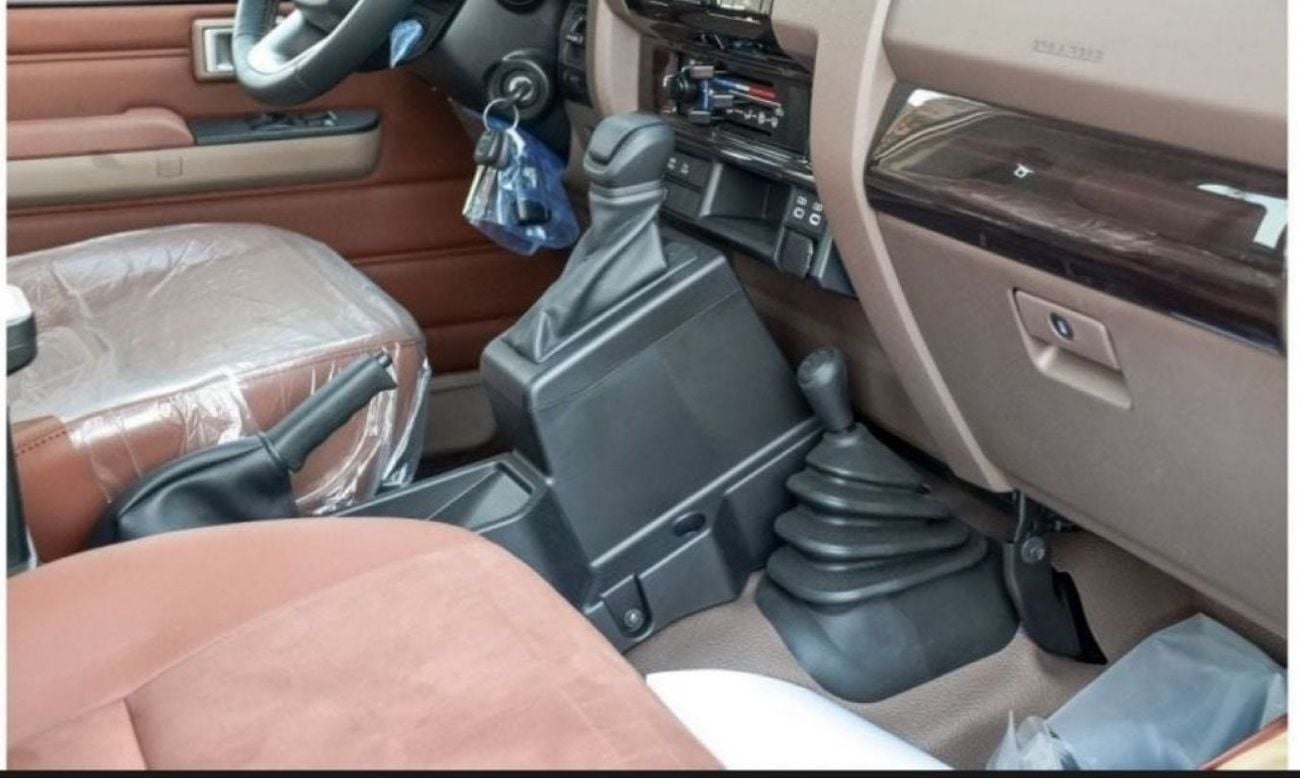 تويوتا لاند كروزر بيك آب 2.8L DIESEL SINGLE CAB, 4WD, AUTOMATIC, FULL OPTION, 2024
