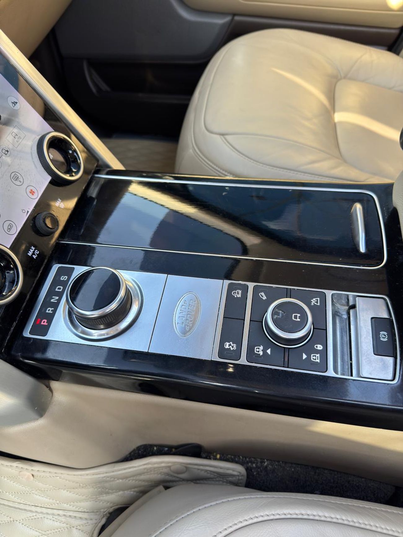 لاند روفر رينج روفر HSE 3.0L (375 HP)