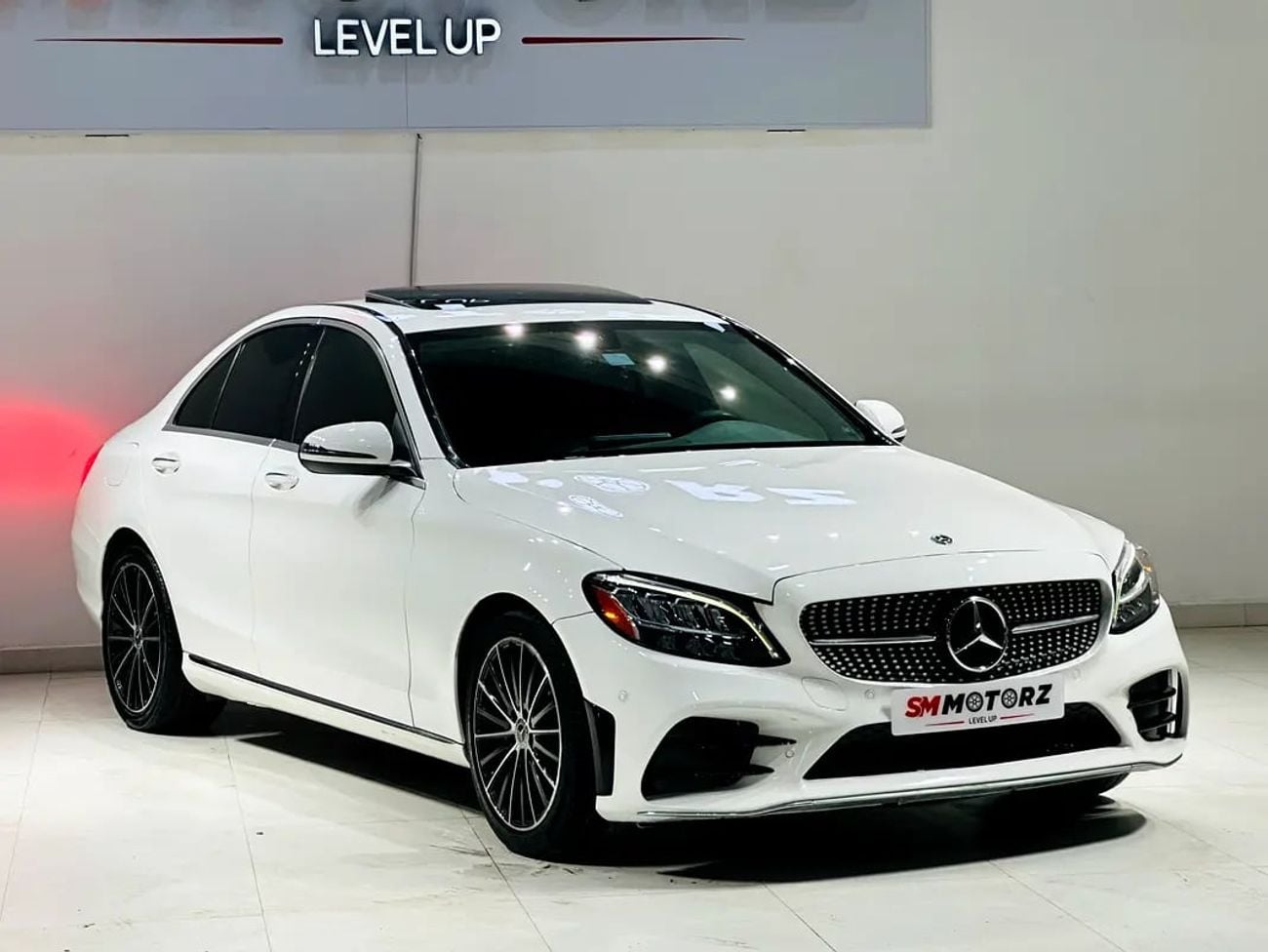 مرسيدس بنز C 300 Std 2.0L (241 HP)