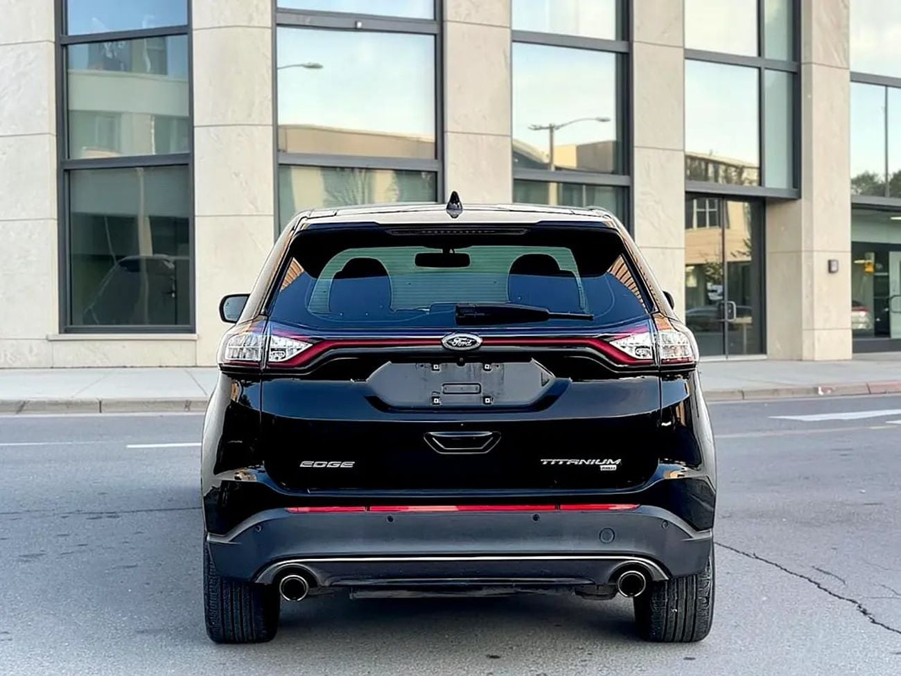 Ford Edge 1,045 P.M | 3.5 V6 Titanium - GCC Specs -under warranty | ORIGINAL PAINT