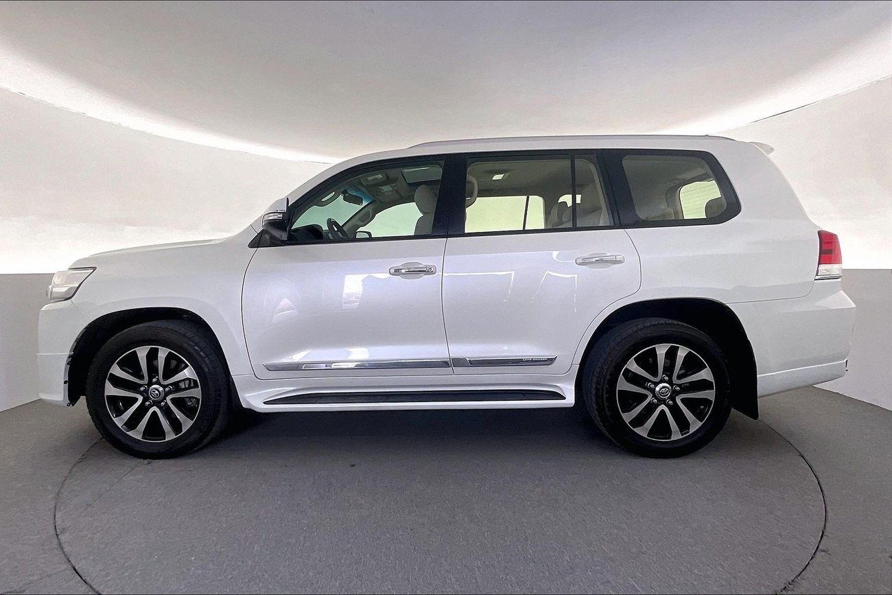 تويوتا لاند كروزر GXR | شامل الضمان | 0 ﺪﻔﻋﺓ ﺃﻮﻟﻯ