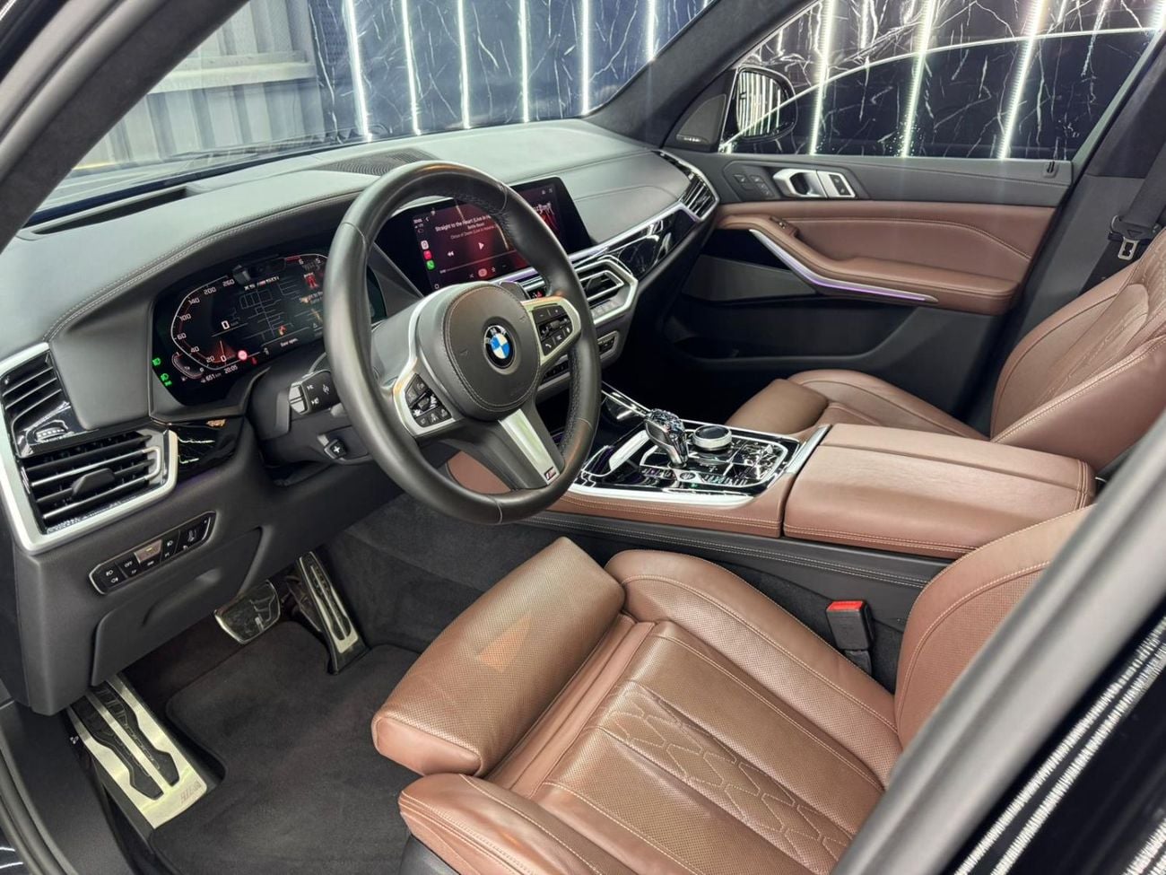 BMW X5 M50i 4.4L