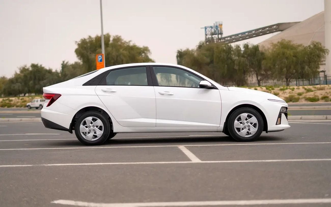 Hyundai Accent GL - GCC Specs - Like