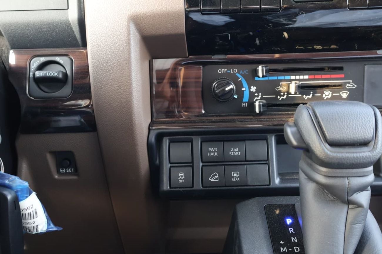 تويوتا لاند كروزر 70 2026 TOYOTA LC76 2.8L DIESEL AT FULL OPTION