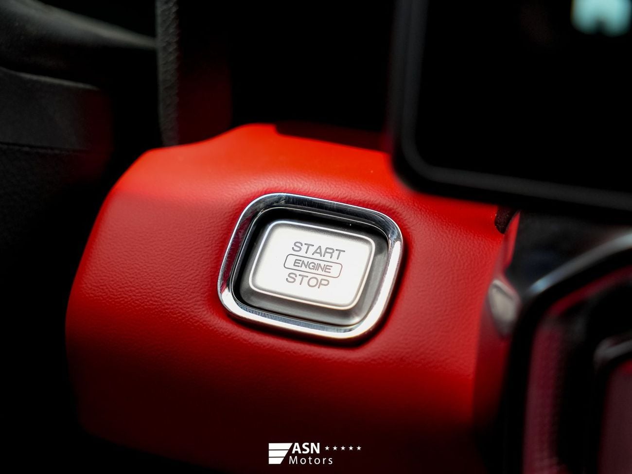 Jetour T2 Conquest Pro Red Interior 2.0 Turbo (Export Only)