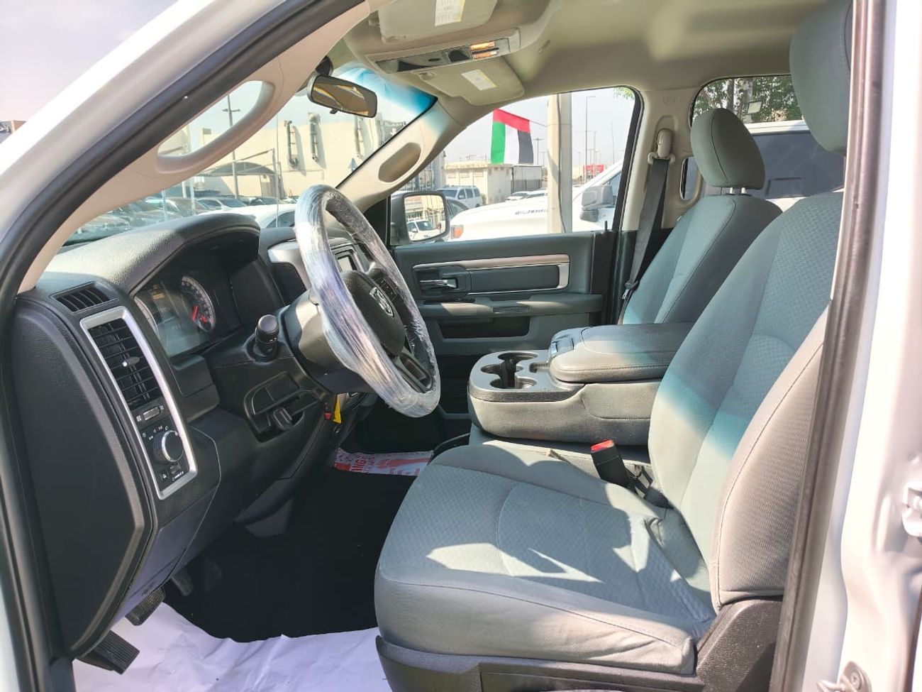 رام 1500 Bighorn Crew Cab 5.7L