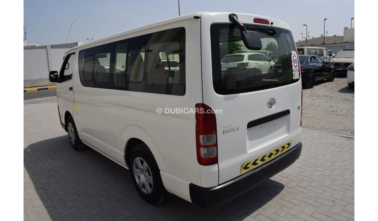Toyota Hiace GL - Standard Roof Toyota Hiace Std roof 13 seater, Model:2016. Excellent condition
