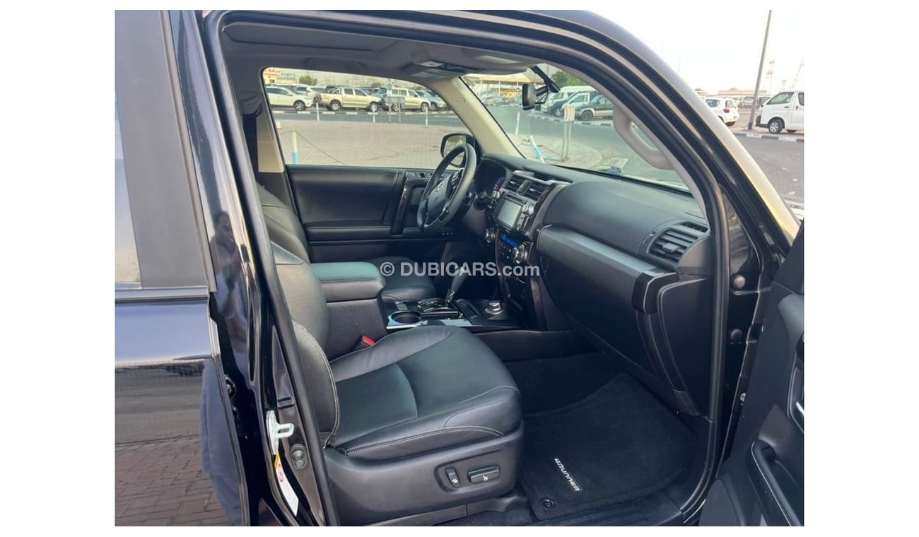 Toyota 4Runner 2019 BLACK EDITION PUSH START ENGINE SUNROOF 4x4
